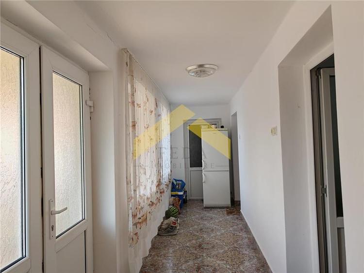 Casă individuală cu 3 camere cu Teren 2504 Mp în Cuiaș