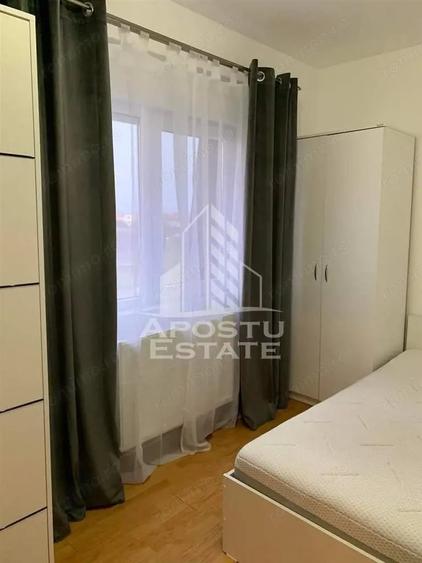 Apartament cu 3 camere decomandat în Spitalul Județean
