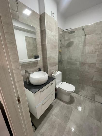 Apartament cu 2 camere semidecomandat, mobilat în Mamaia-Sat