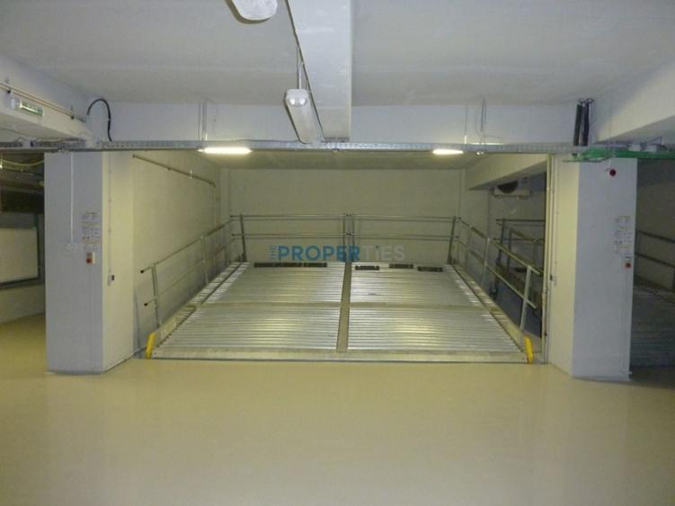Birou, de 518 mp, în Universitate