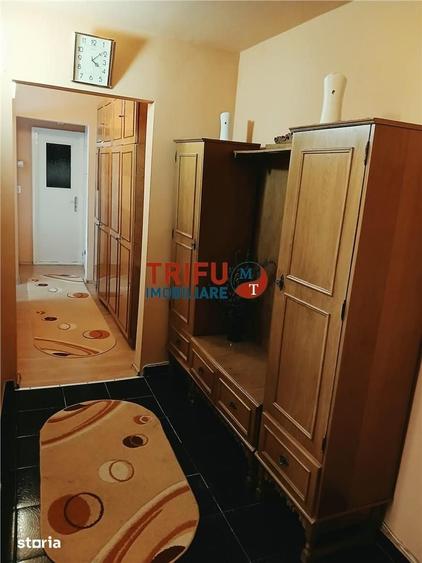 Apartament cu 3 camere decomandat în Cetate
