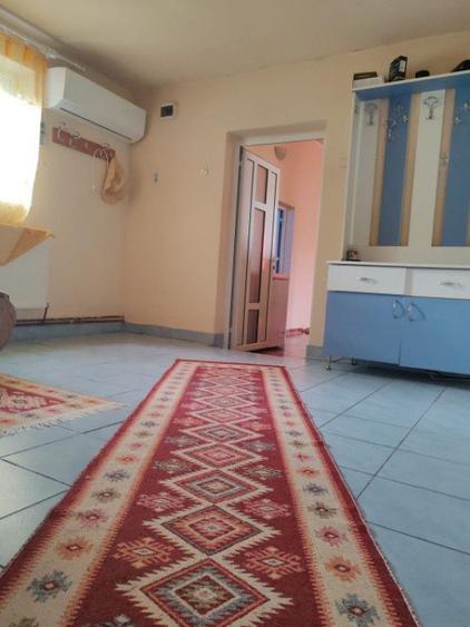 Casă cu 4 camere cu Teren 4800 Mp în Crețești