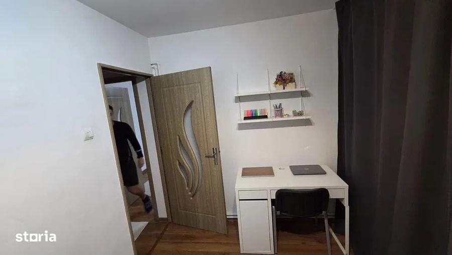 Apartament cu 2 camere semidecomandat în Gorjului