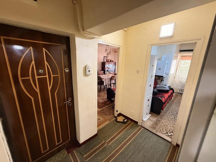 Apartament cu 3 camere decomandat în Ultracentral
