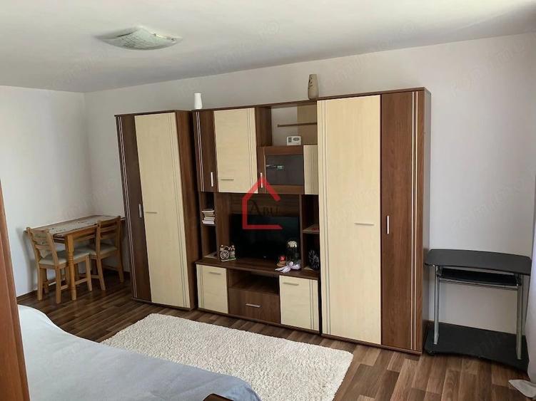 Garsonieră decomandată în Filiași