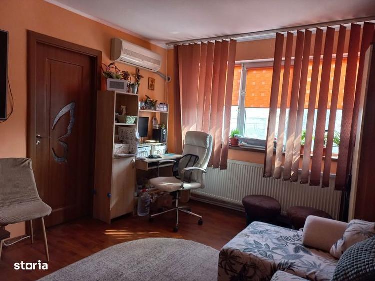 Apartament cu 3 camere în Sud