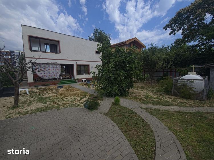 Casă cu 5 camere cu Teren 489 Mp în Nord