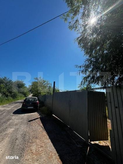 Teren de 9030 mp, în Central