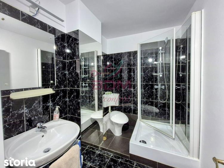 Apartament cu 3 camere decomandat în Micro 1