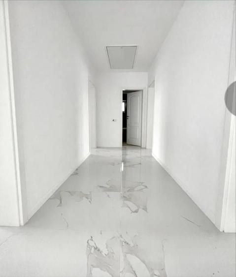 Casă individuală cu 4 camere cu Canalizare în Clinceni