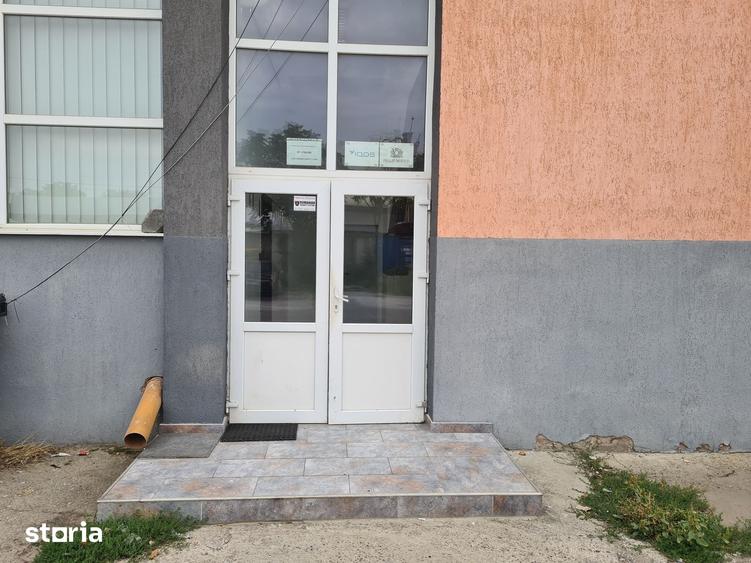 Spațiu comercial, de 440 mp, în CFR