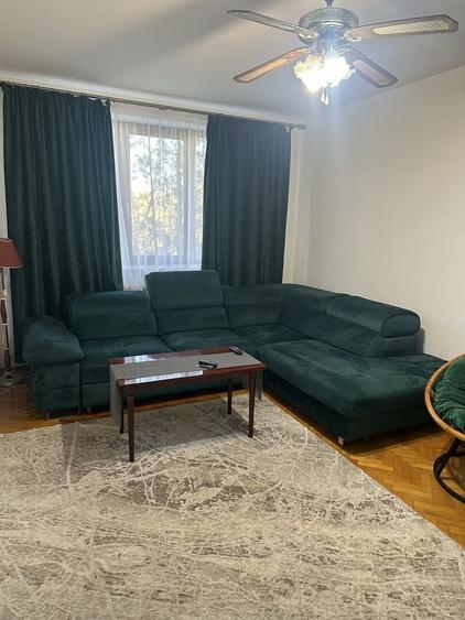 Apartament cu 2 camere semidecomandat în Calea București