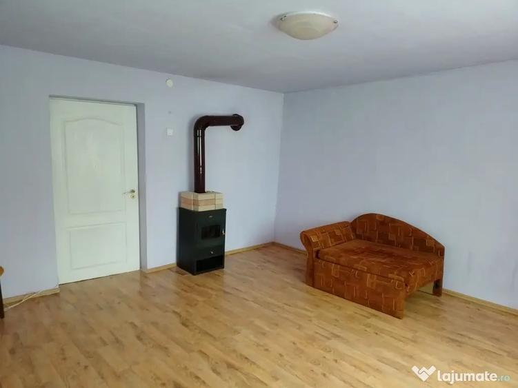 Casă cu 2 camere în Suceagu