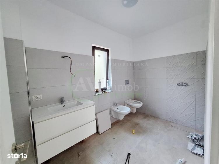 Casă cu 4 camere în Central