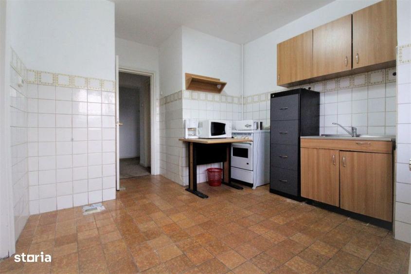 Apartament cu 4 camere, mobilat în Unirii
