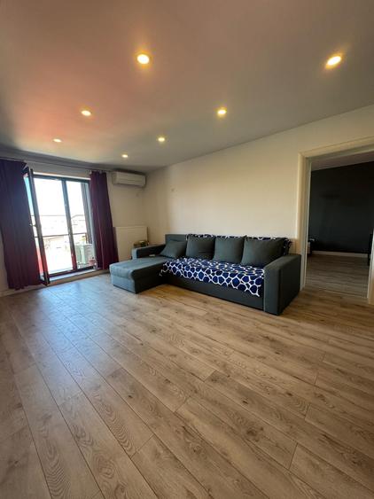 Apartament cu 3 camere semidecomandat în Drumul Taberei