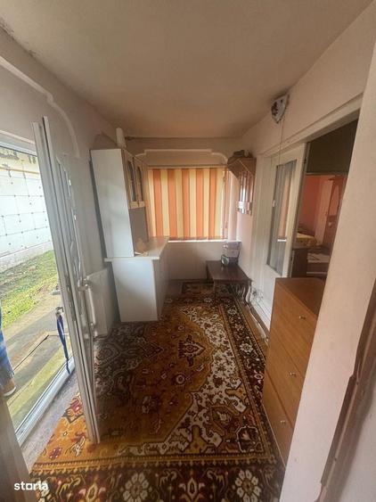 Casă cu 3 camere în Uiești