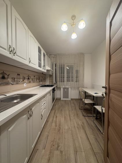 Apartament cu 3 camere decomandat, mobilat în Drumul Taberei