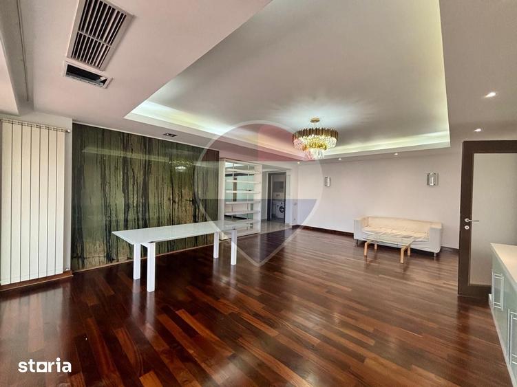 Apartament cu 4 camere în Eminescu