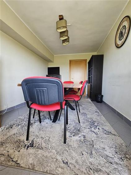 Apartament cu 3 camere decomandat, mobilat în Unirii