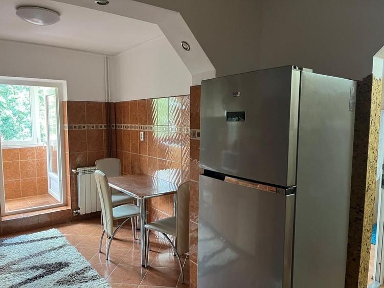 Apartament cu 2 camere decomandat în Lotus
