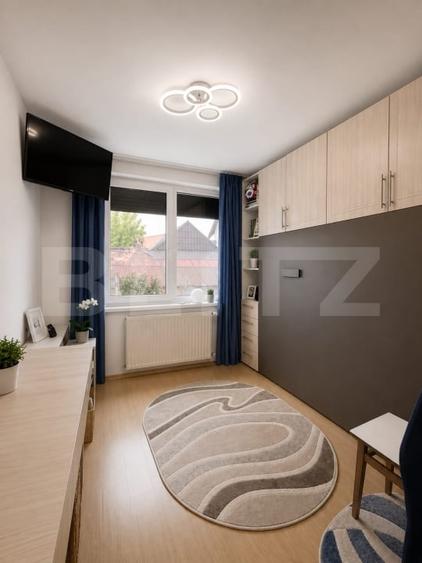 Apartament cu 3 camere semidecomandat, mobilat în Craiter
