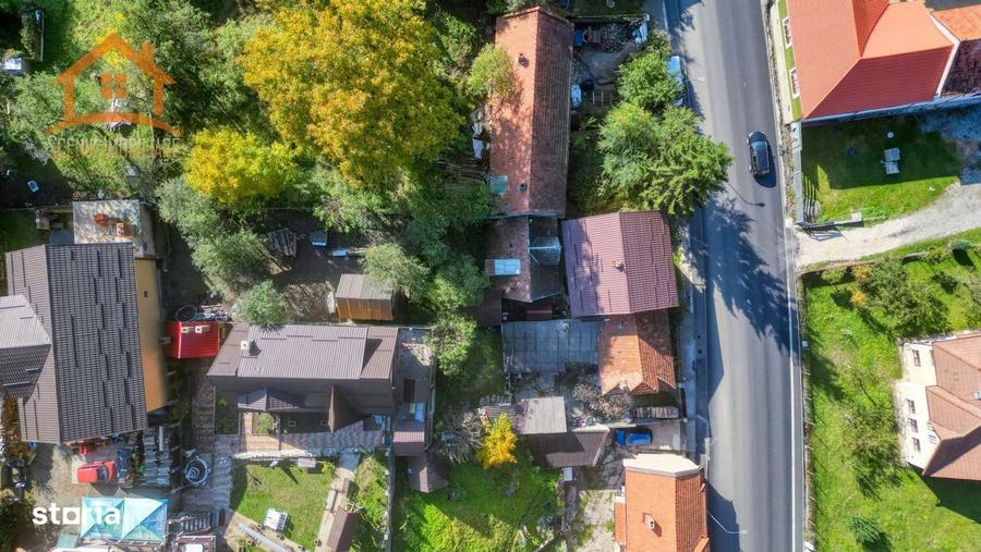 Casă cu 3 camere cu Teren 385 Mp în Moieciu