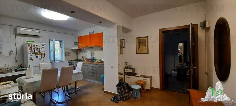 Apartament cu 3 camere în Pajura