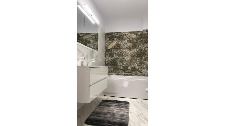 Apartament cu 4 camere decomandat, mobilat în Jiului