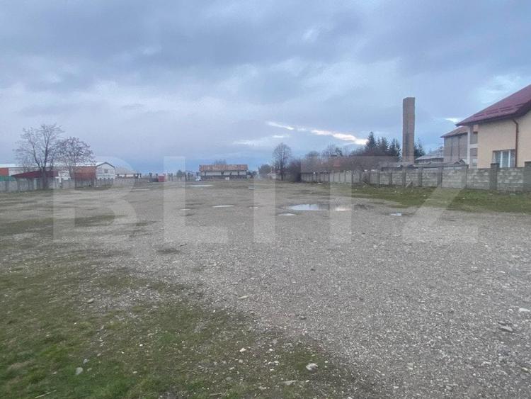 Teren Construcții intravilan de 8000 mp, în Cornu Luncii