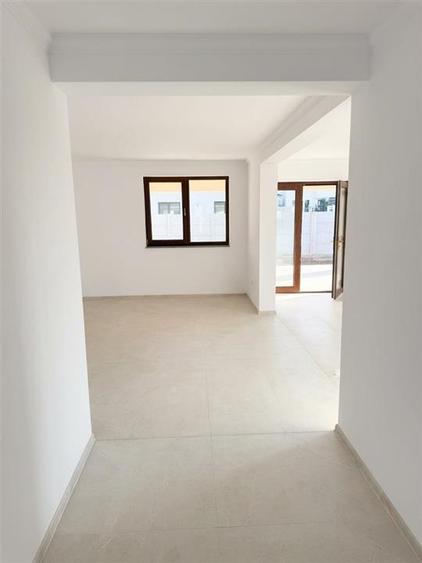 Casă cu 4 camere cu Teren 500 Mp în Sântandrei