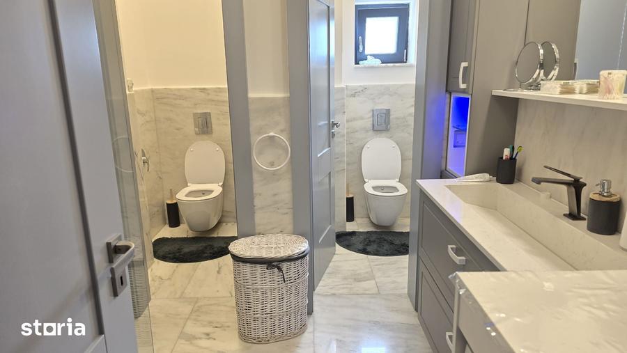 Apartament cu 4 camere în Decebal