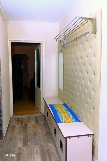 Apartament cu 2 camere în Micro 16