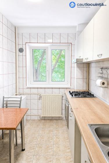 Apartament cu 2 camere în Baba Novac