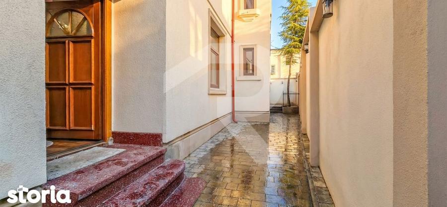 Casă cu 5 camere cu Teren 128 Mp în Iancului