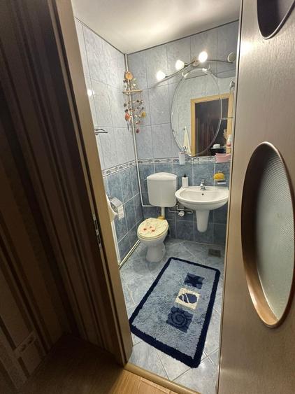 Apartament cu 4 camere decomandat în Titan