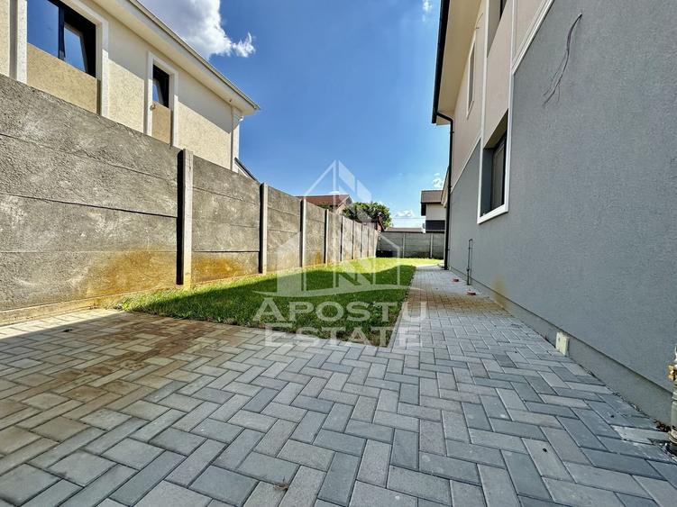 Duplex cu 4 camere cu Canalizare în Giroc