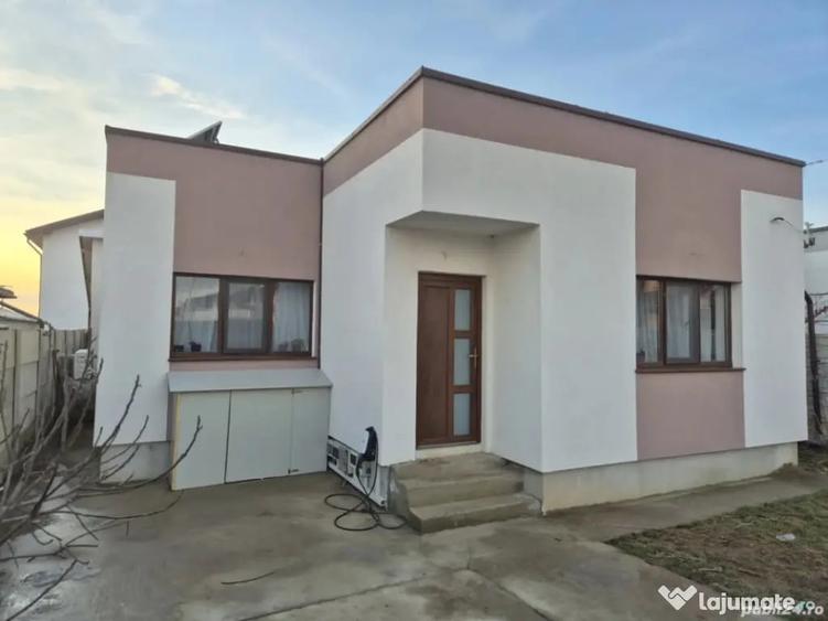 Casă cu 3 camere cu Teren 350 Mp în Șimnicu de Sus
