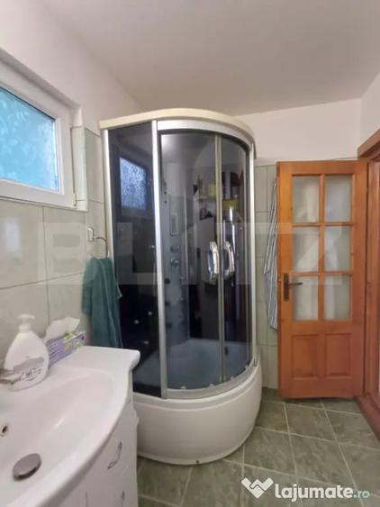 Casă cu 5 camere cu Teren 2800 Mp în Moldovenești