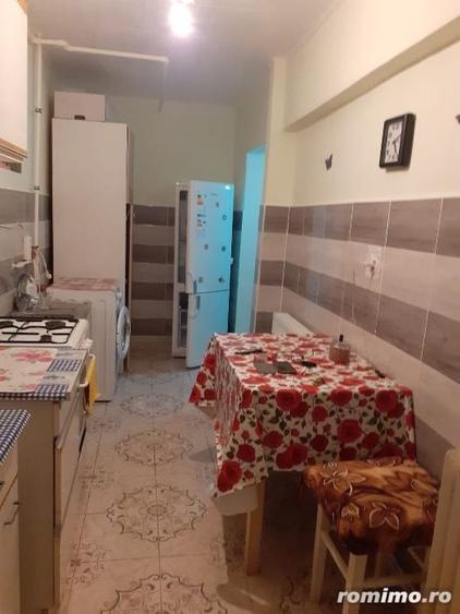 Garsonieră decomandată în Brâncoveanu