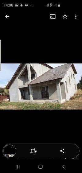 Casă cu 4 camere în Central