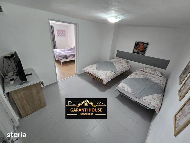 Casă cu 2 camere nedecomandat cu Teren 500 Mp în Orașul Vechi