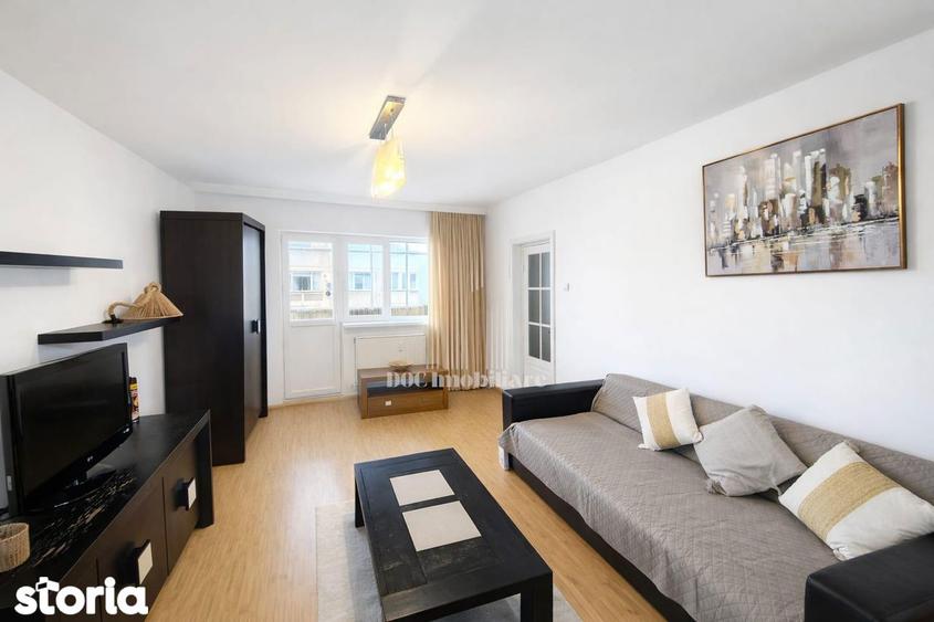 Apartament cu 3 camere decomandat, mobilat în Tineretului