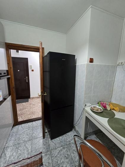 Apartament cu 2 camere semidecomandat în Exterior Vest