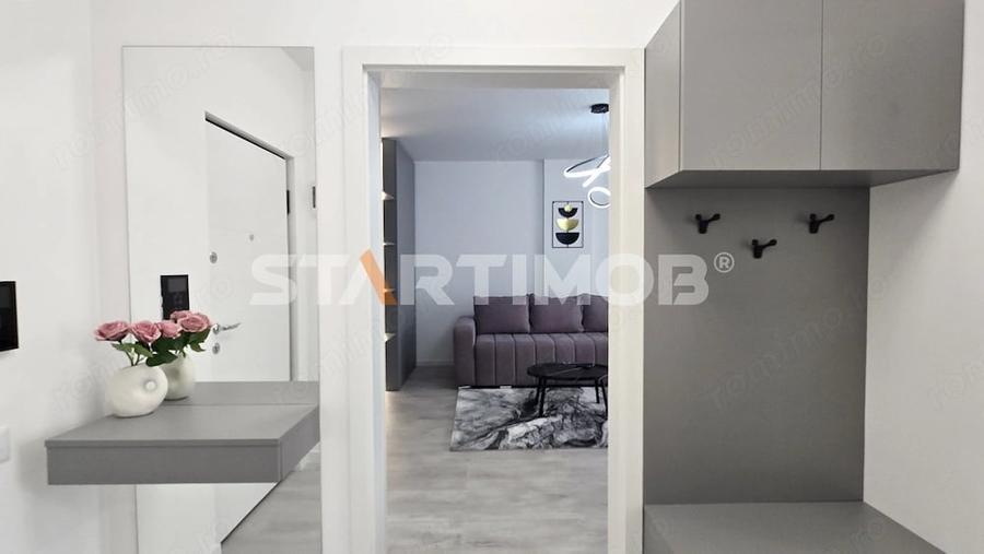 Apartament cu 2 camere decomandat în Tractorul