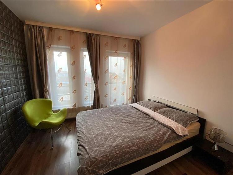 Duplex cu 5 camere cu Canalizare în Iris