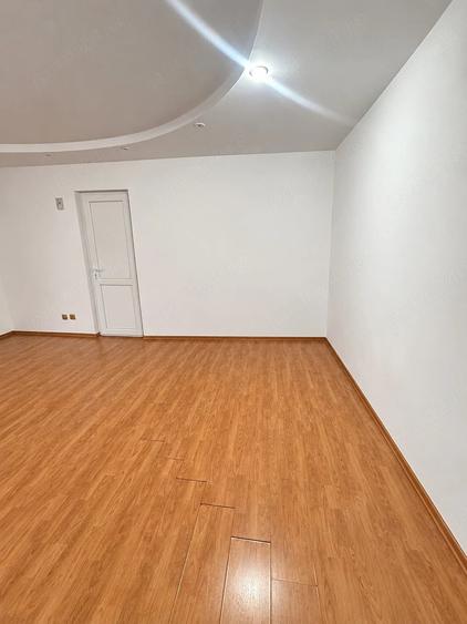 Apartament cu 2 camere semidecomandat în Sud