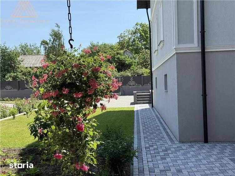 Casă cu 6 camere cu Teren 850 Mp în Central