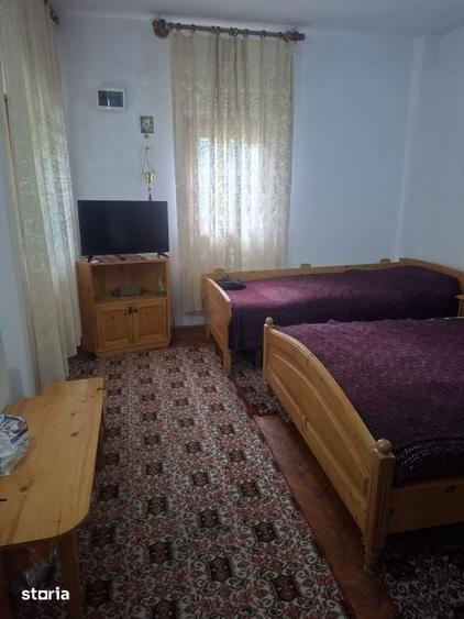 Casă cu 4 camere cu Teren 730 Mp în Pictor Rosenthal