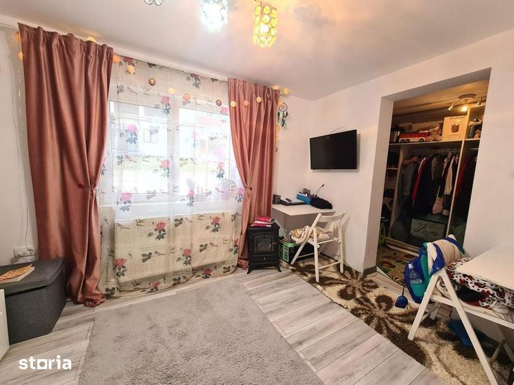 Casă cu 3 camere cu Teren 450 Mp în Tătărași